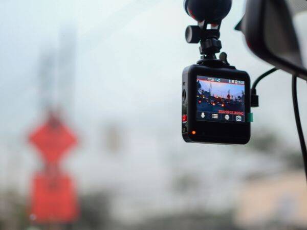 Kamery do samochodu z GPS - jak to działa i po co jest potrzebne?